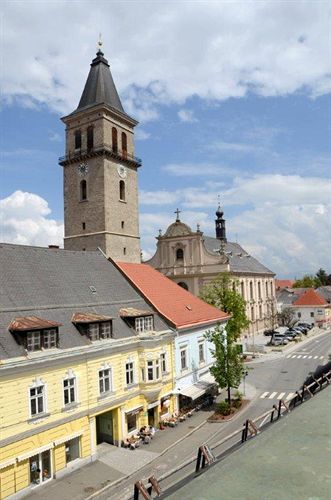Stadthotel Schwerterbraeu Judenburg Bagian luar foto