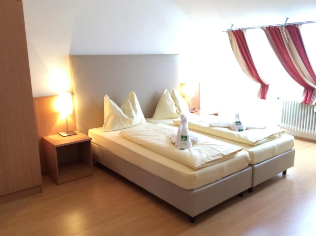 Stadthotel Schwerterbraeu Judenburg Ruang foto