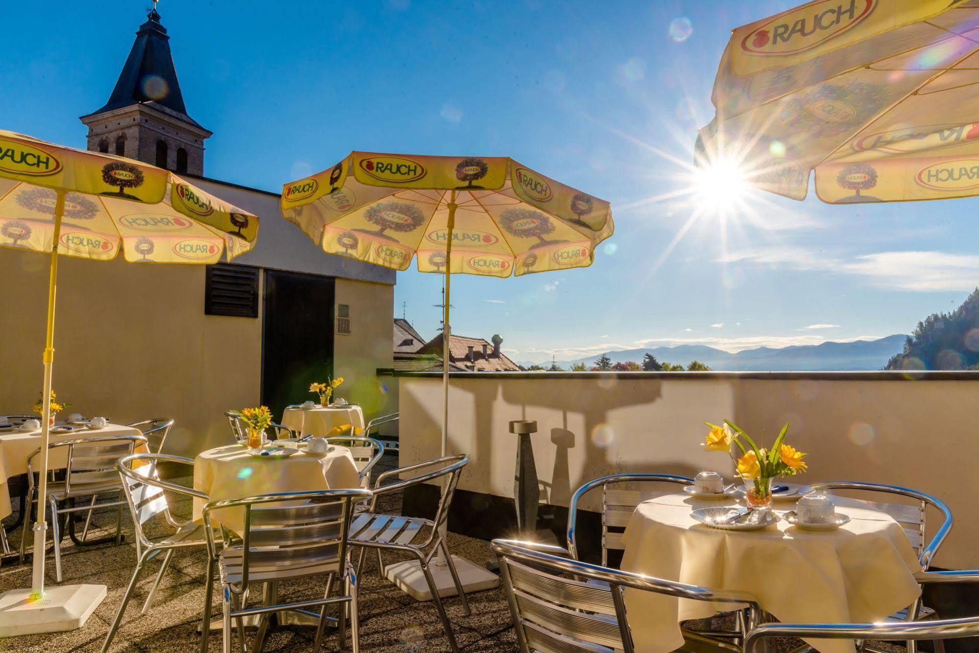 Stadthotel Schwerterbraeu Judenburg Bagian luar foto